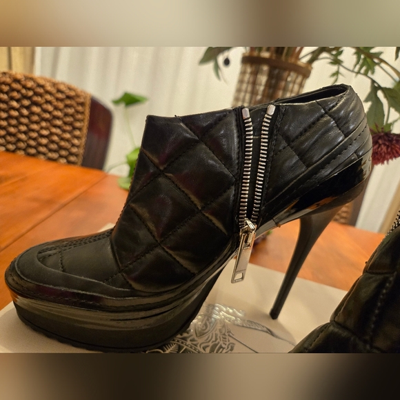 Beautiful Black Burberry Bootie - Picture 6 of 10